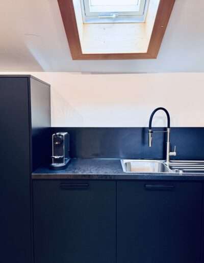 Nespresso Kaffeemaschine und Spülbecken